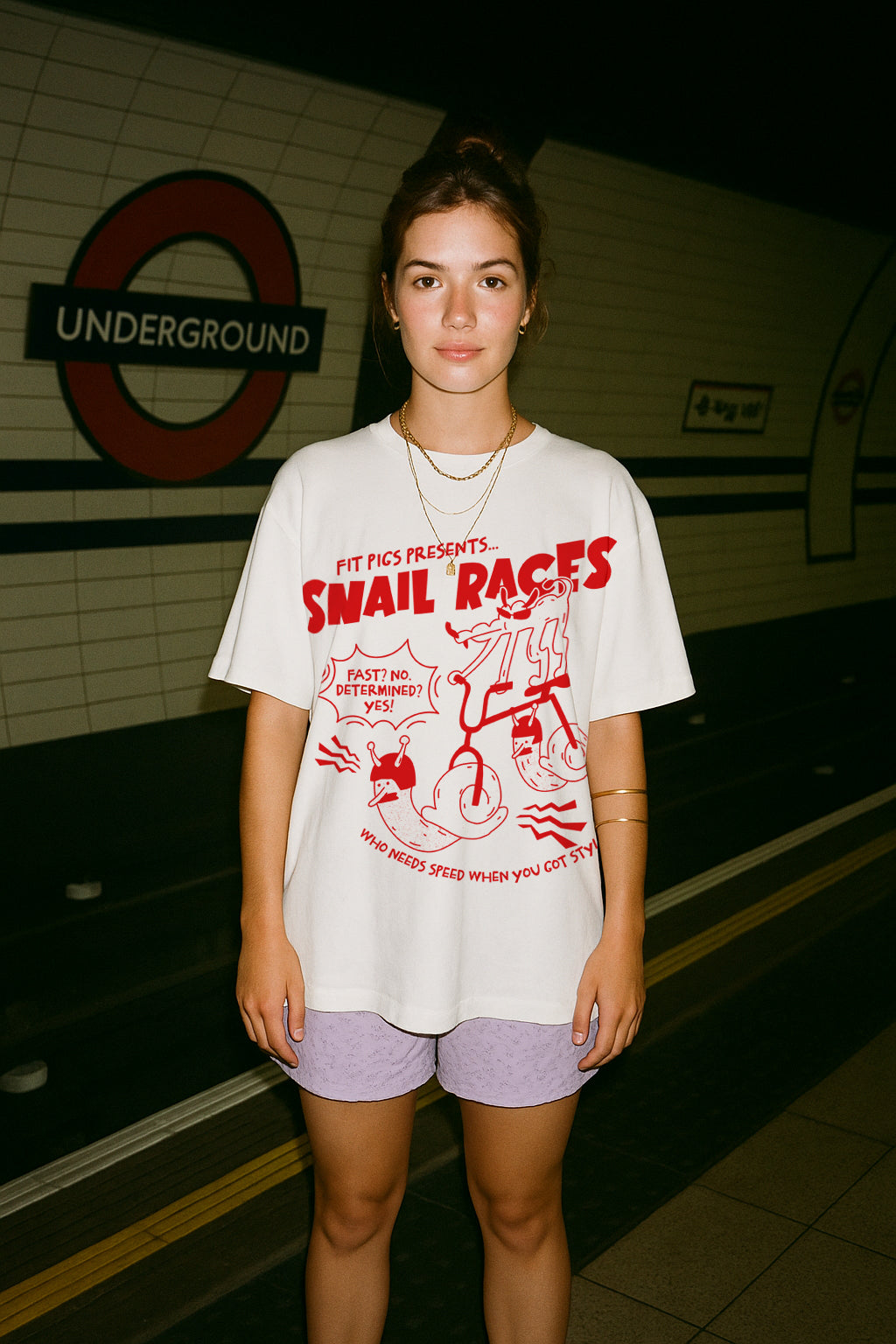 Snail races heavyweight T